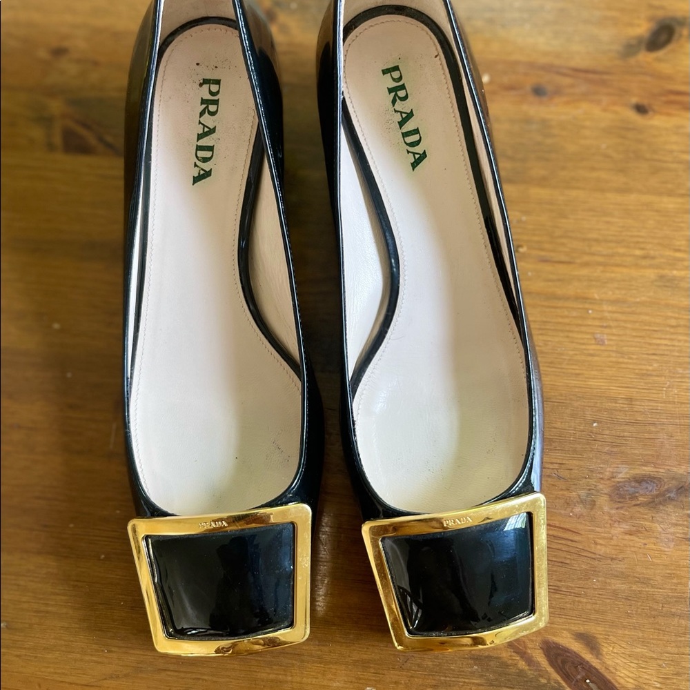 Prada shoes size 37